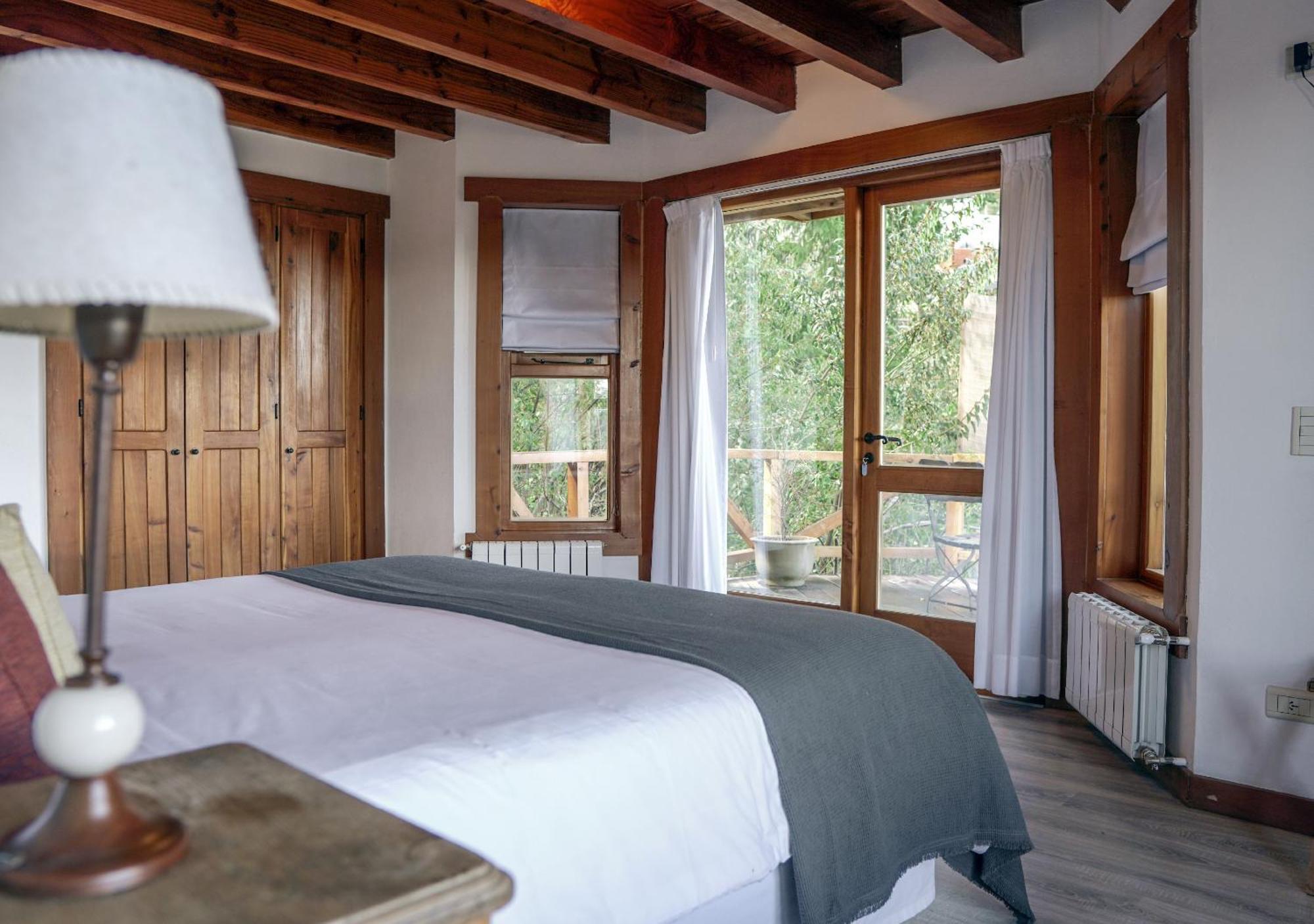 El Bosque By Dot Tradition Villa La Angostura Bagian luar foto